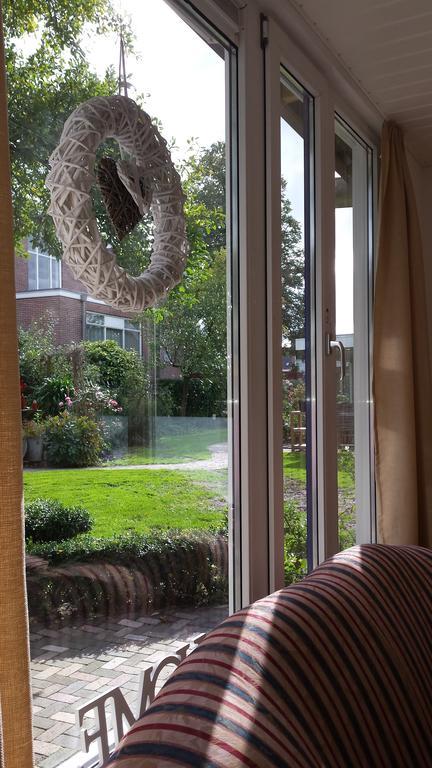 Bed And Breakfast Bij Hooisma Кампен Екстериор снимка